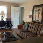 Ambassador Inn