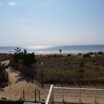 Seabonay Oceanfront Motel