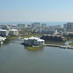 The Edge At Fager\'S Island