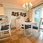 Harbour Island 102M Condo