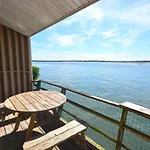 Pier 7 703 Condo