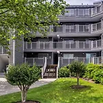 Bayfront Ocean City Condo Pool And Boardwalk Access