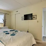 Bayfront Ocean City Condo Pool And Boardwalk Access