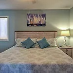 Ocean City Condo With Patio - Great Central Location
