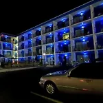 Sea Hawk Motel