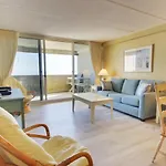 Atlantis 1810 Condo