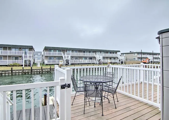 Bayside Ocean City Townhome Less Than 1 Mi To Beaches!