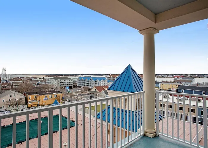 Belmont Towers 608