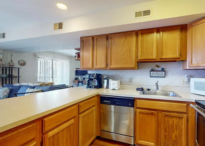 Jamaica Place 107