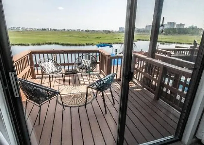 Waterfront 3 Bedroom Townhouse In Ocmd