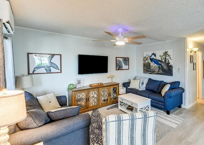Ocean City Condo With Pool About 1 Mi To Jolly Roger!