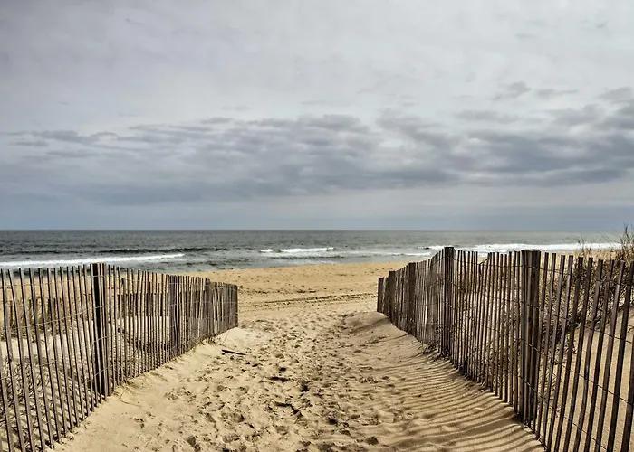 Updated Ocean City Condo - Walk To Beach!