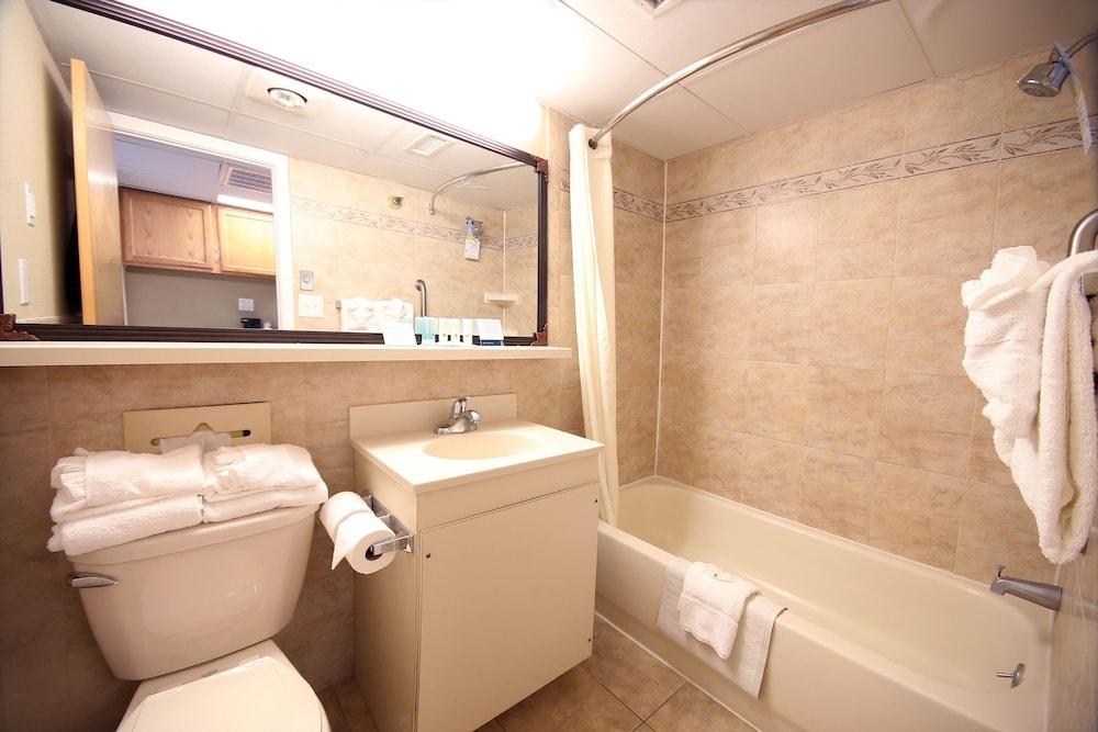 Quality Oceanfront Inn 3*