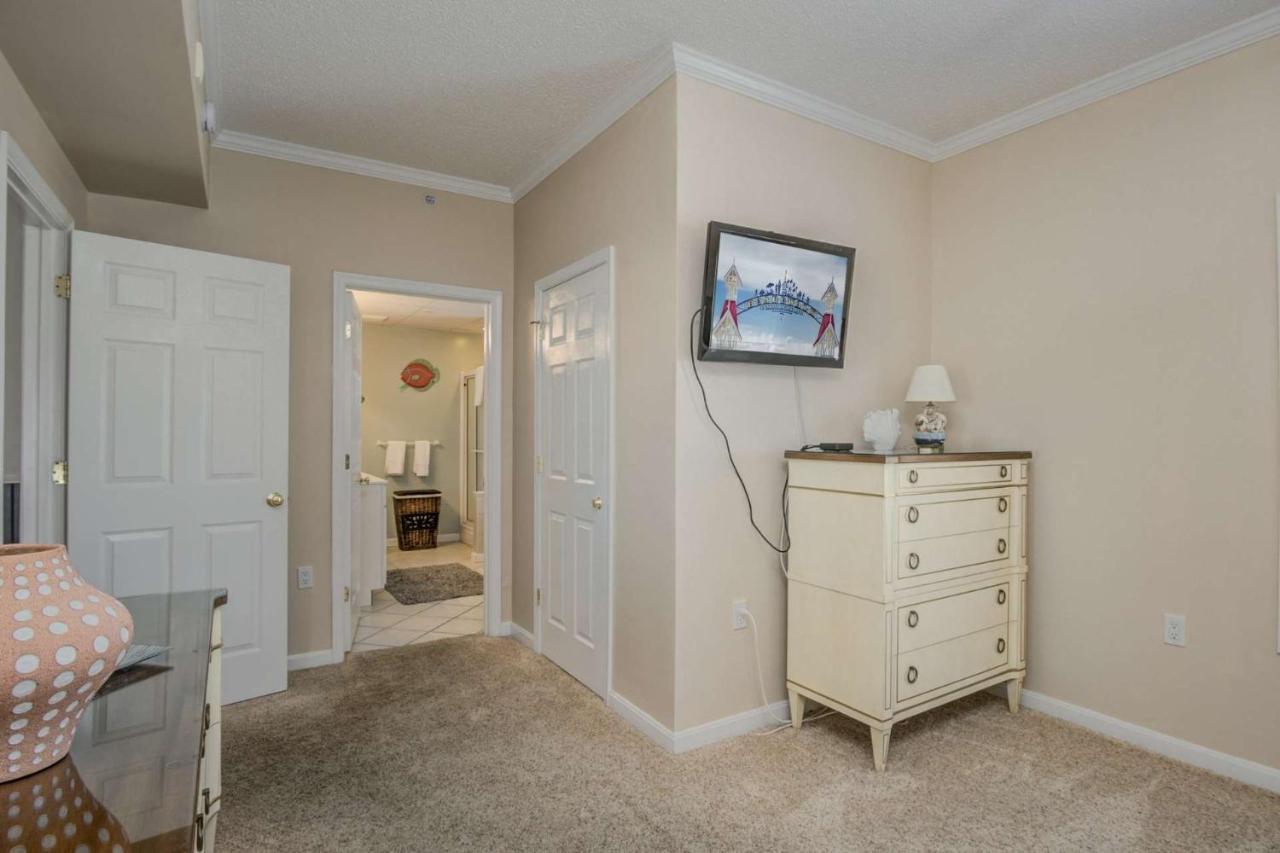 Apartment Whispering Sands 301