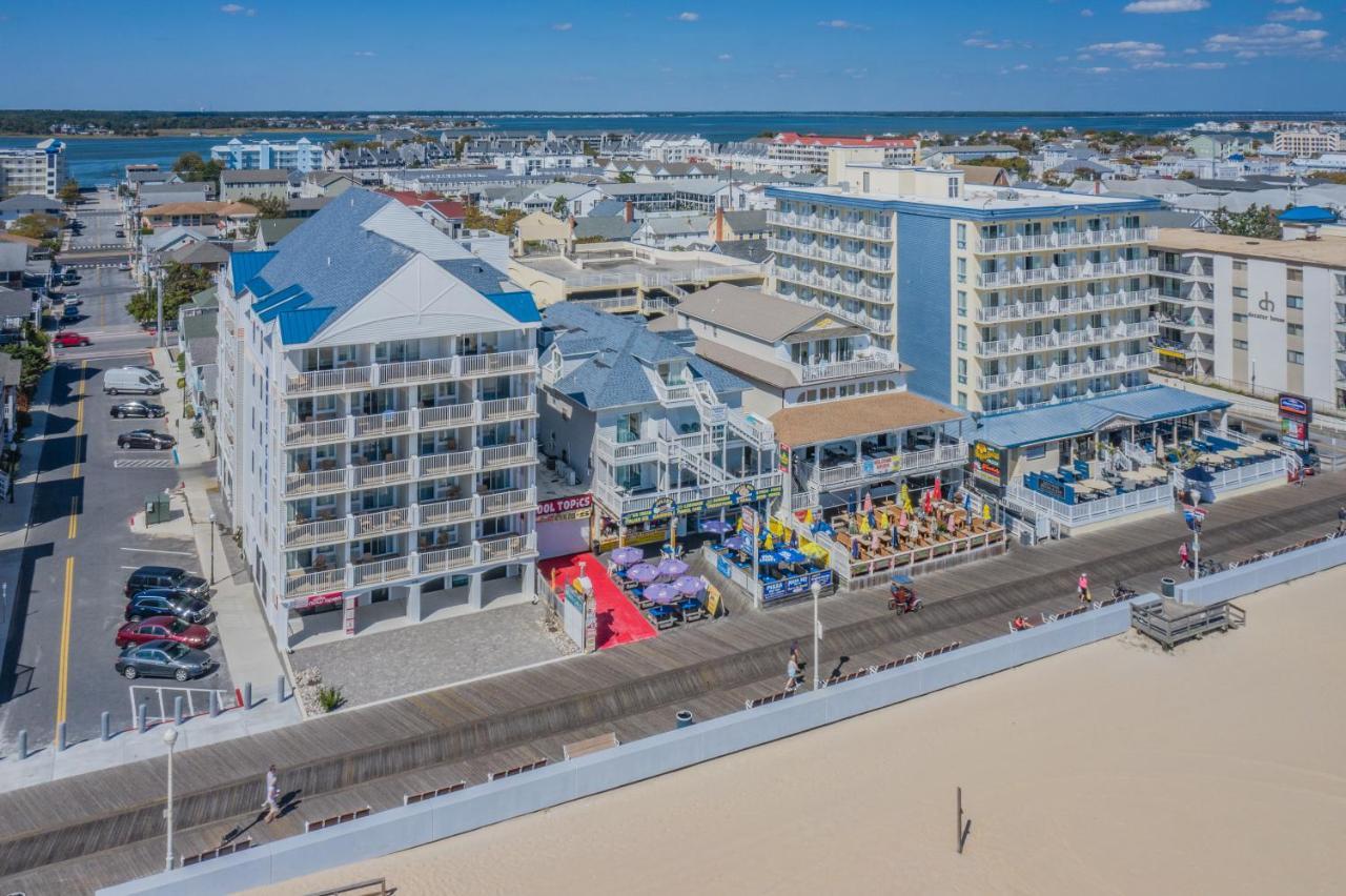 Boardwalk Terrace Apartment *