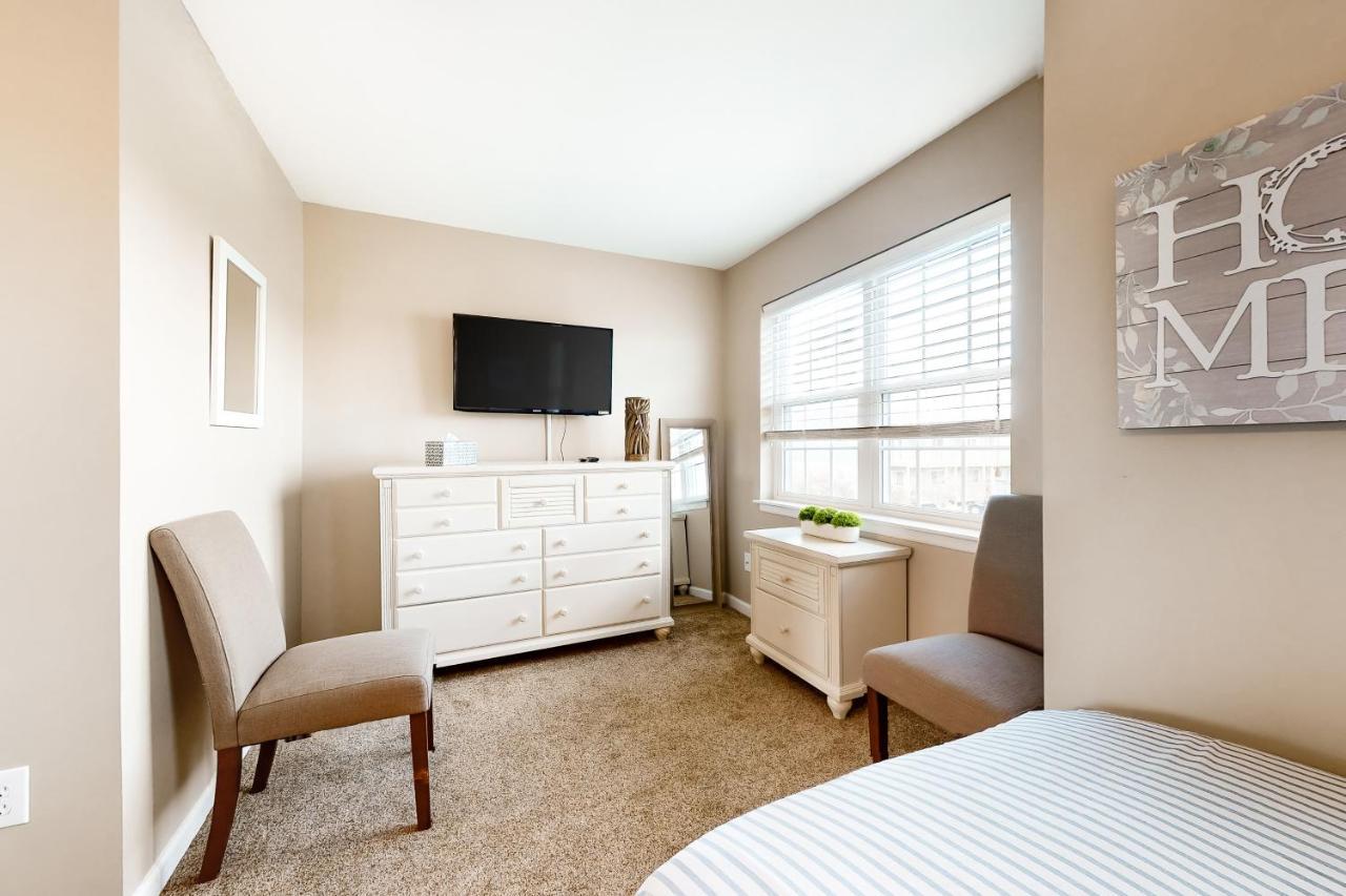 Bayfront Beauty At Mallard Landing