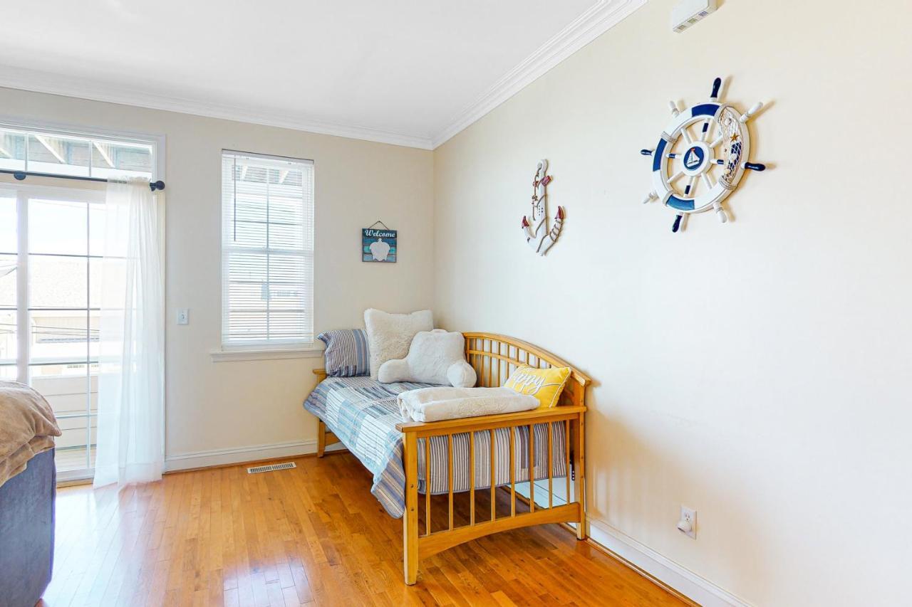 Saint Louis Ave, Unit D Holiday home *