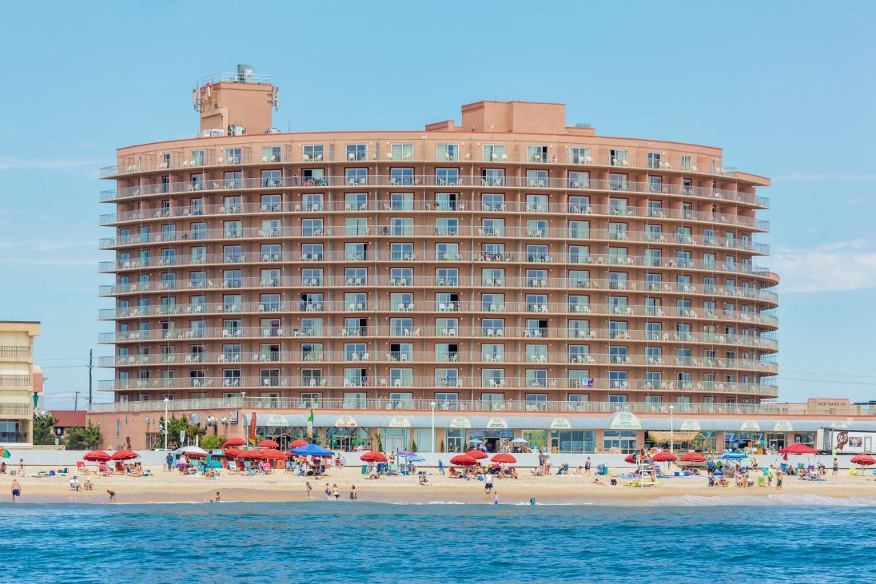 Grand Oceanfront Hotel 3*