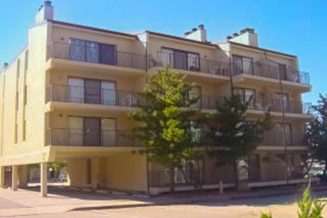 Apartment Summer Palace 7 *