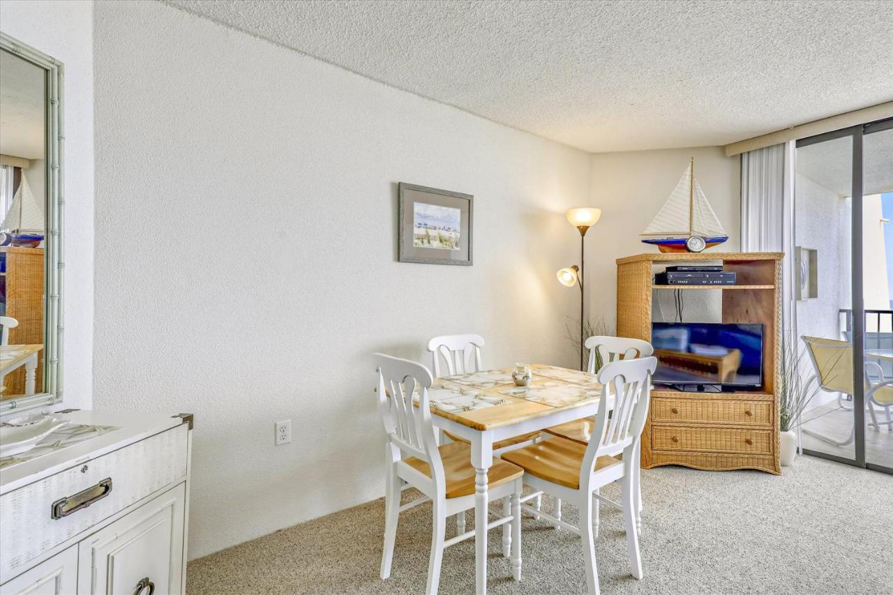 Apartment Pyramid *