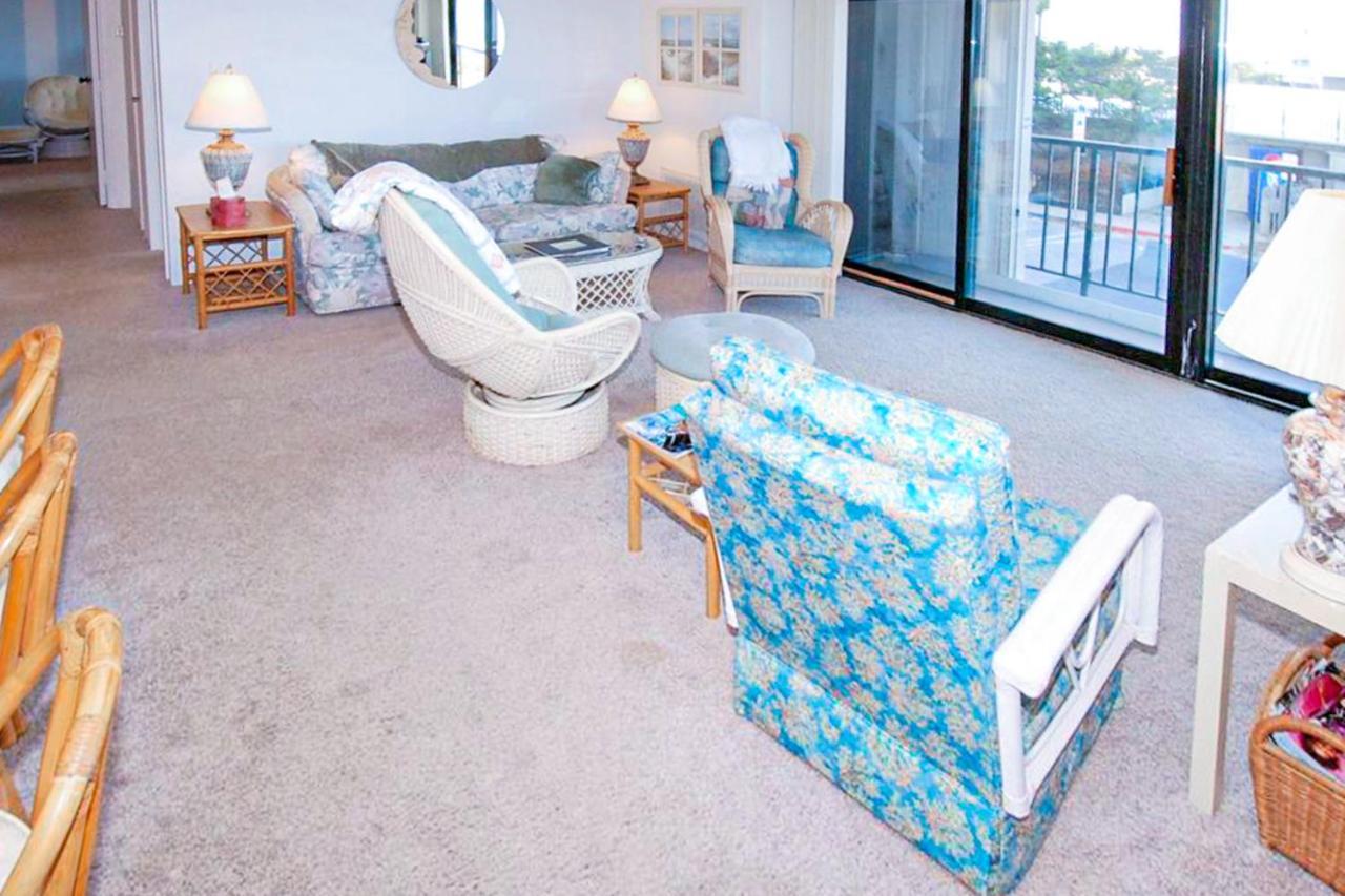 Phoenix 406 - A Wave From It Holiday home Ocean City