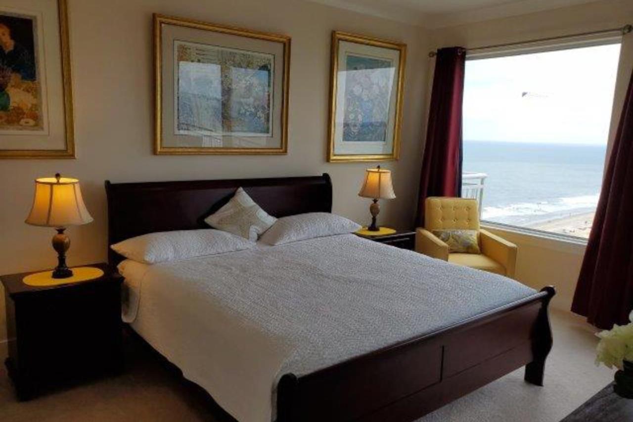 Gateway Grand Ii Apartment