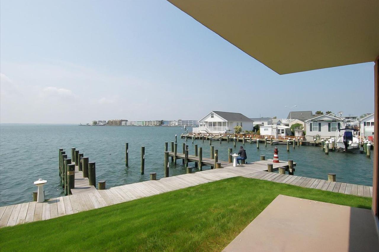 Pointe On The Bay Apartment