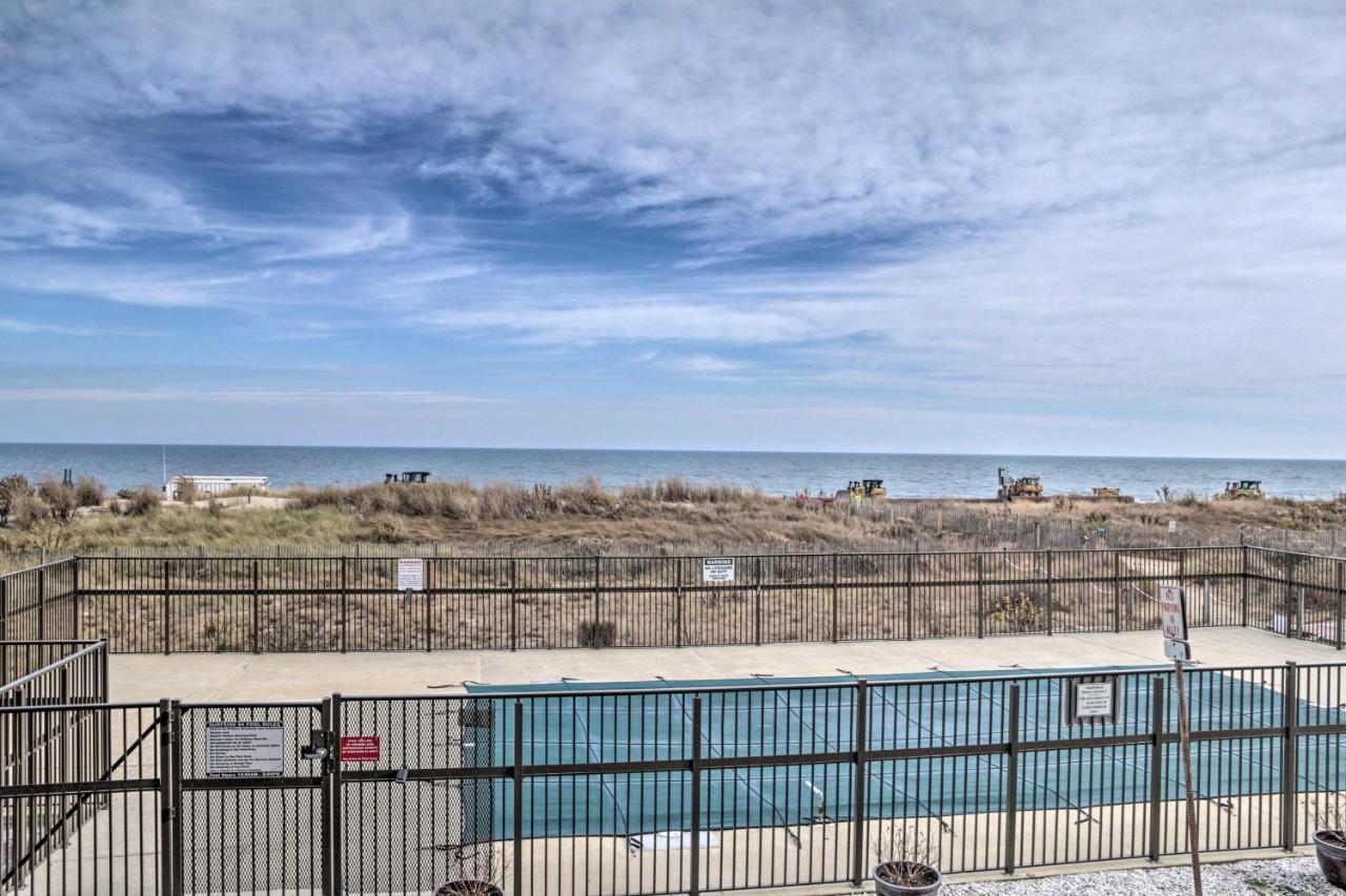 Apartment Ocean With Balcony - Steps To Beach!