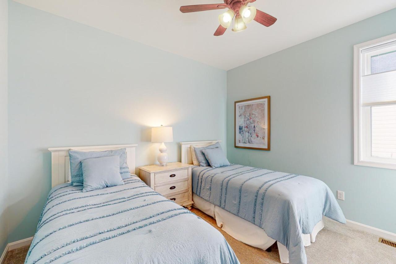 Atlantic Blvd 13314 Holiday home