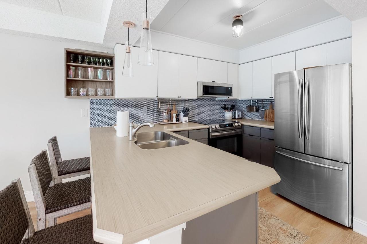 Silver Shell North 302 Apartment