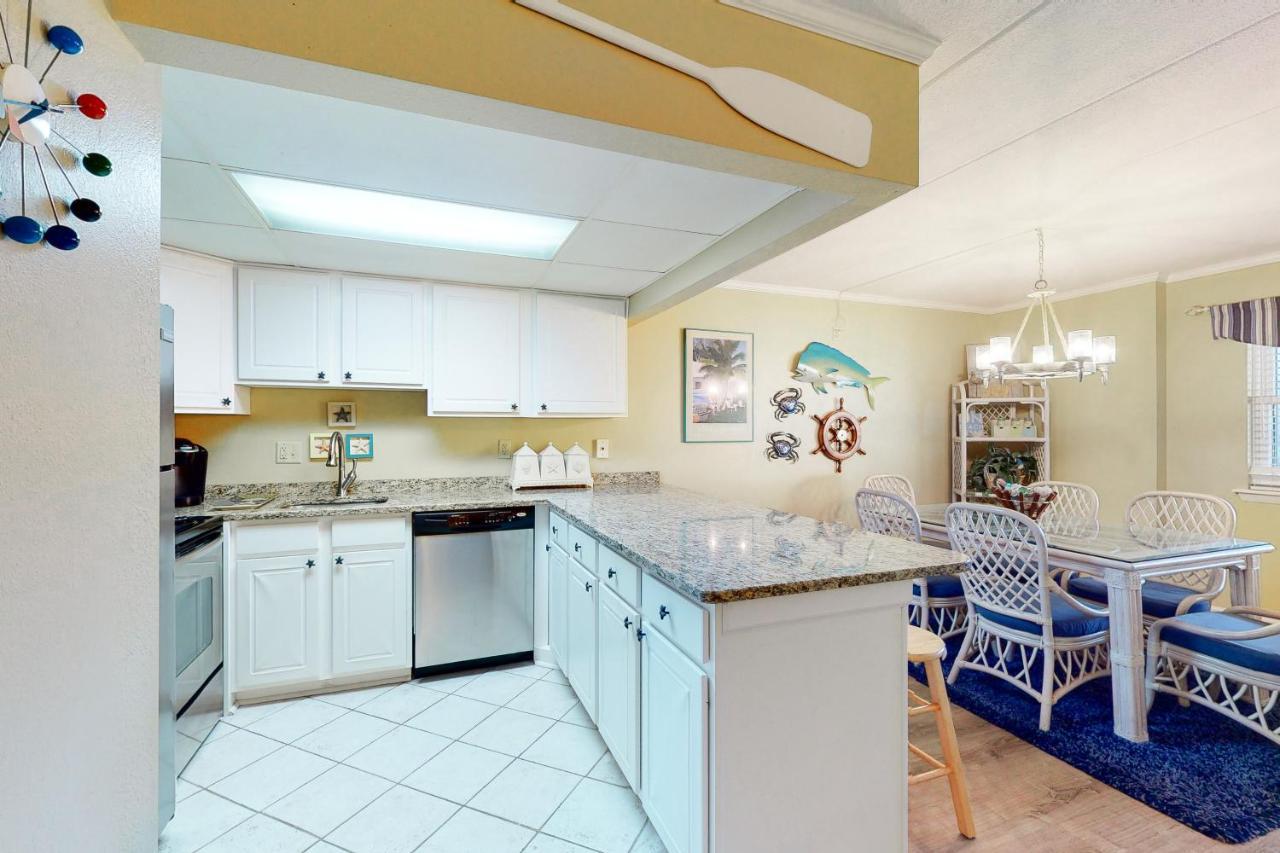 Constellation House Apartment *