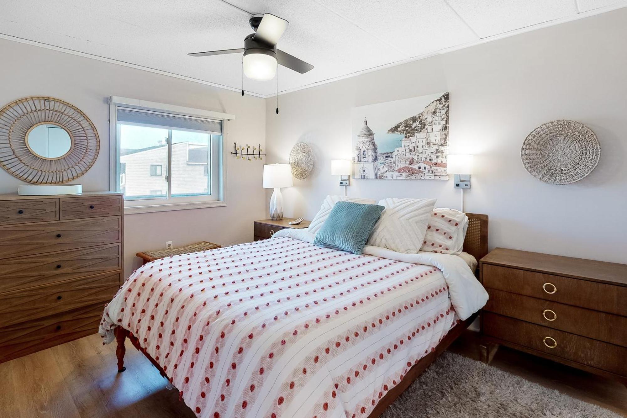 Apartment Silver Shell North 302