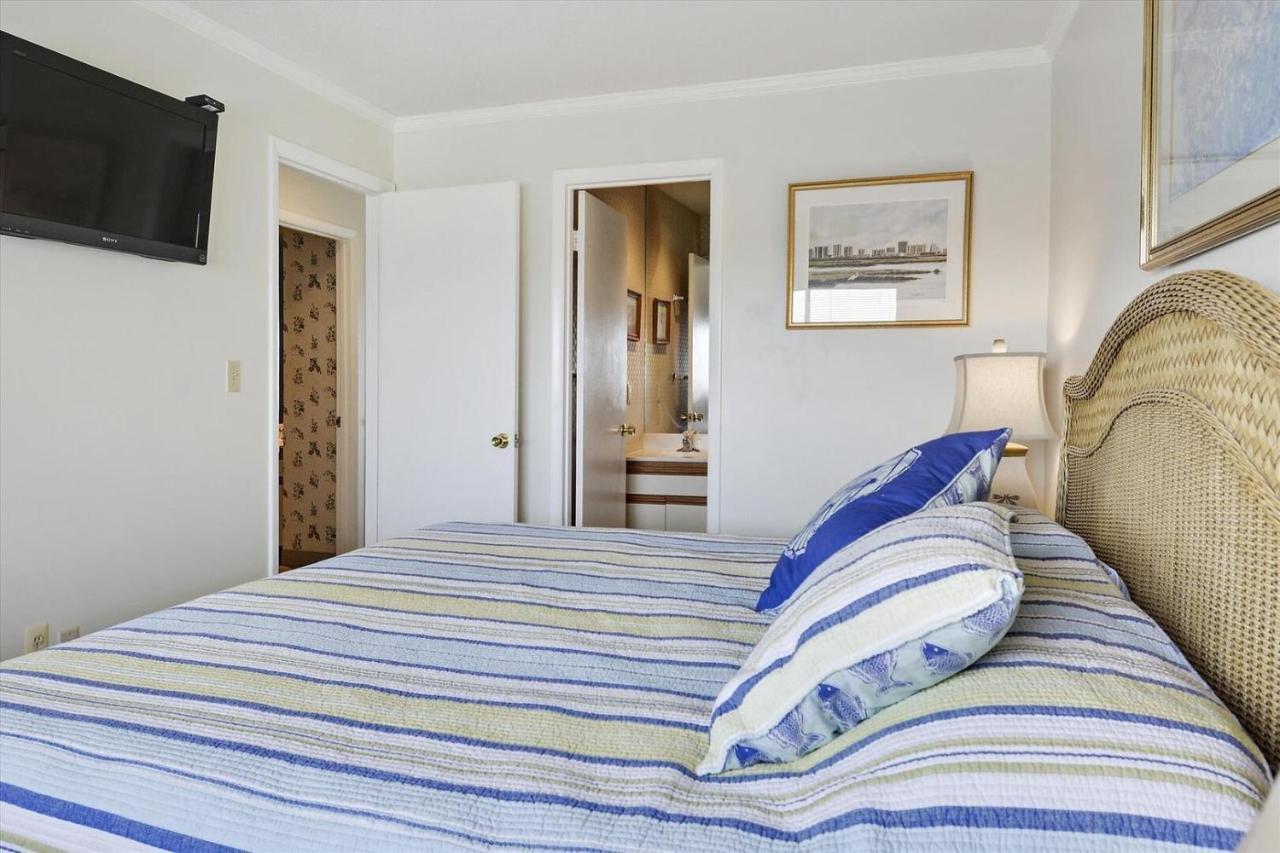 Apartment Harbour Island 403l *