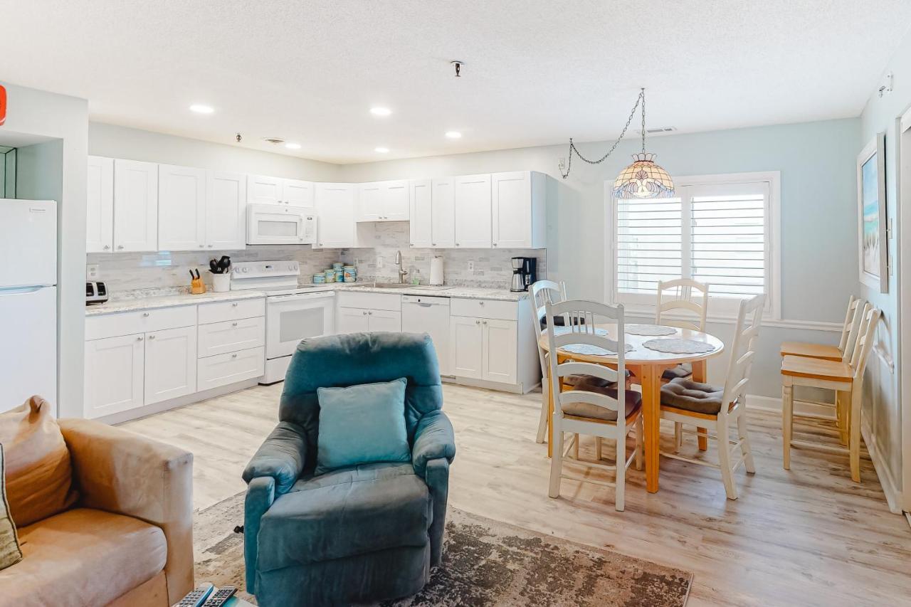 Dollar I 301 Apartment