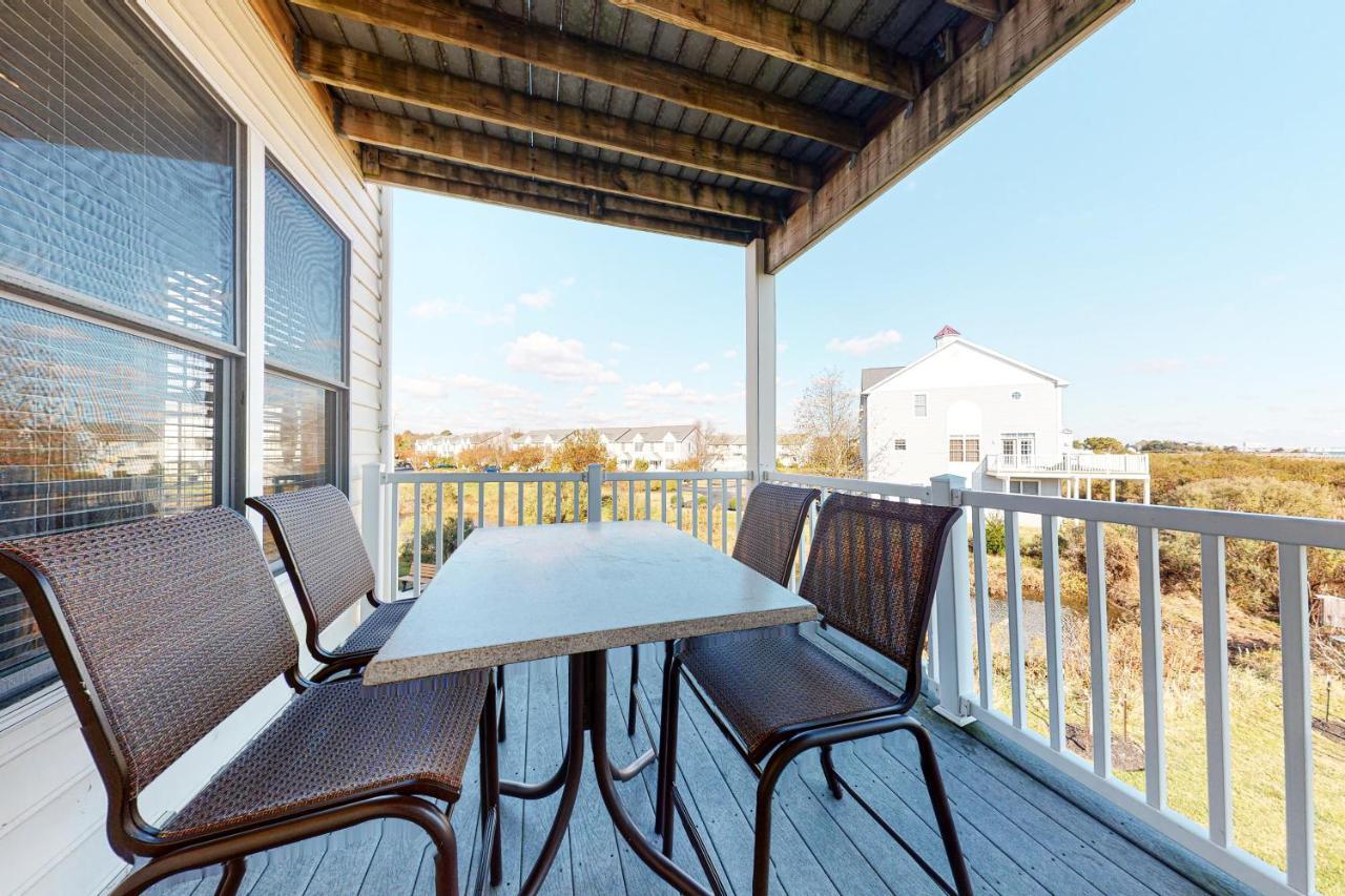13009 Bowline Ln 1 Holiday home *