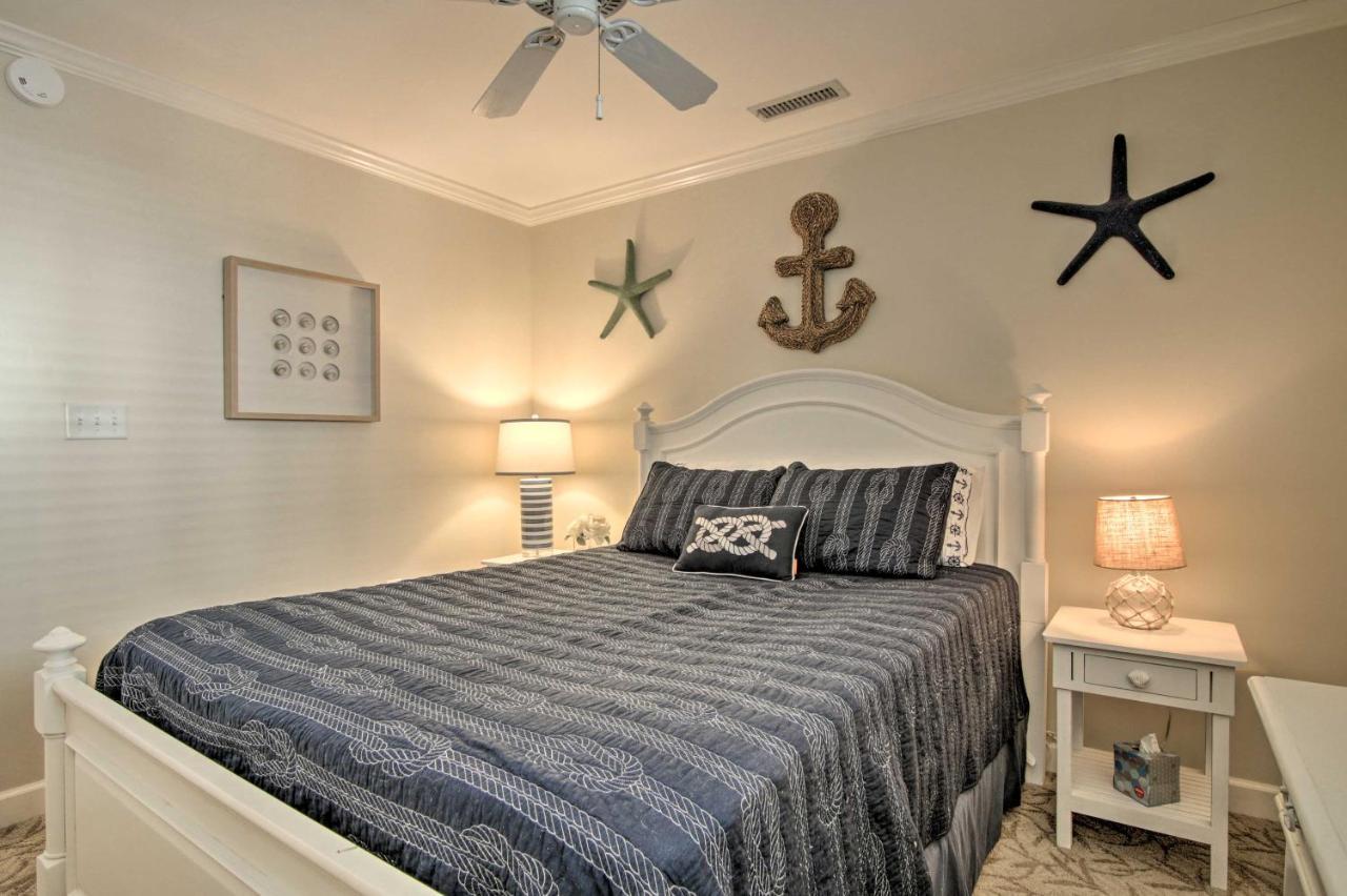 Waterfront Ocean Walk To Beach! Apartment