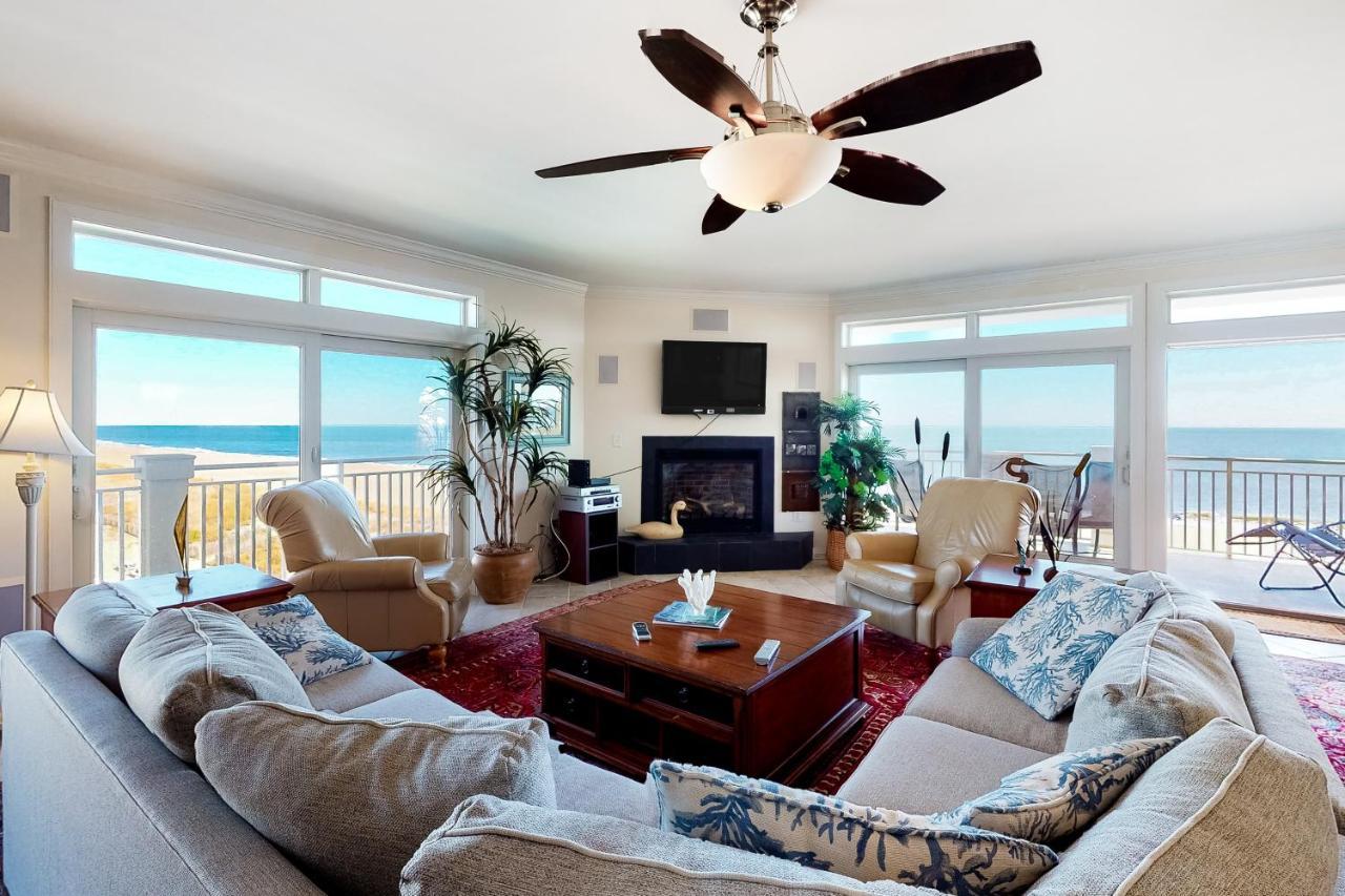 Sharkfin 401 Apartment *