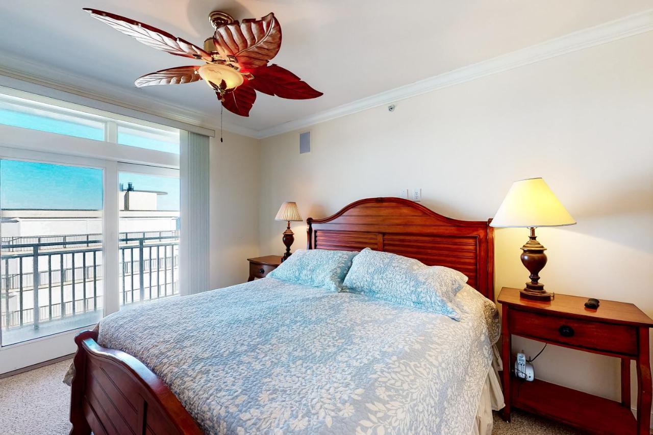 Sharkfin 401 Apartment *