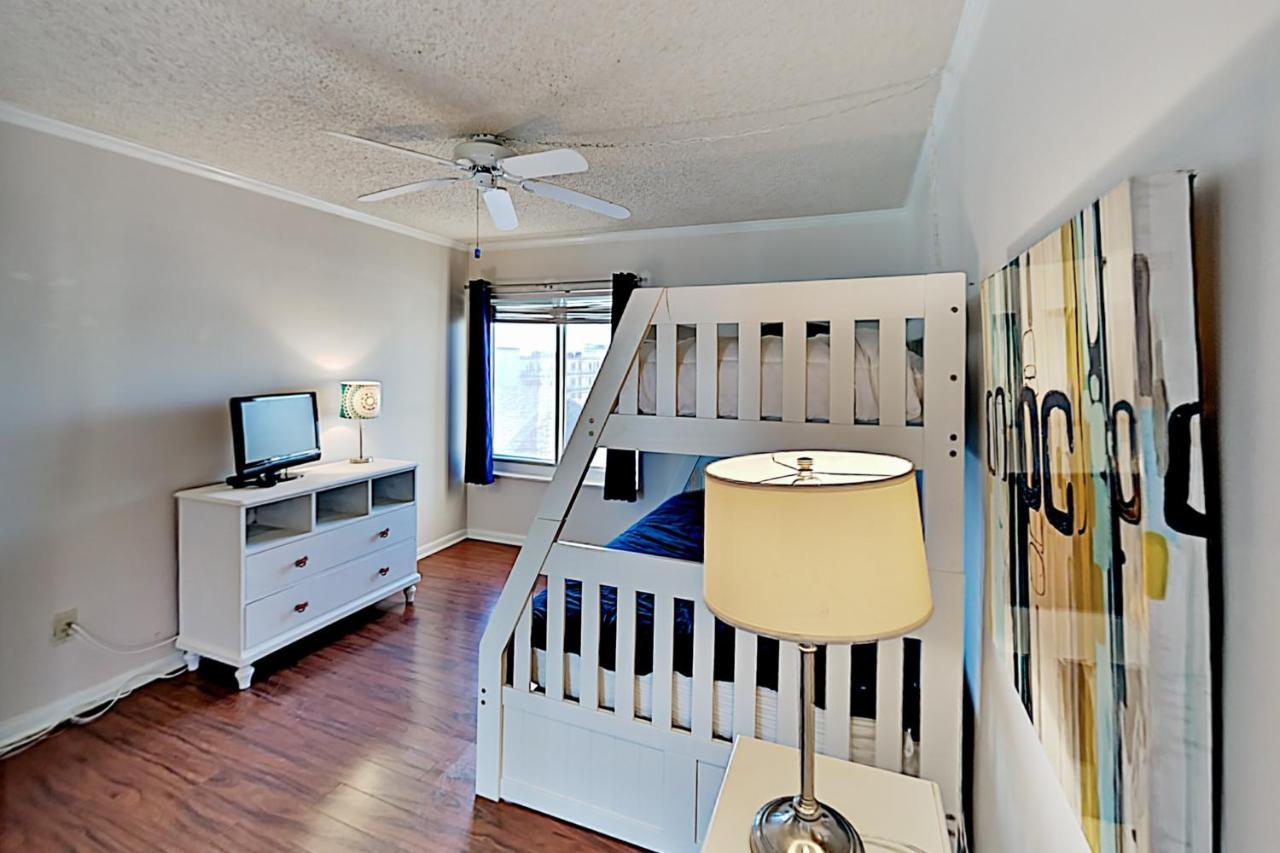 Apartment Surfcaster Unit 401
