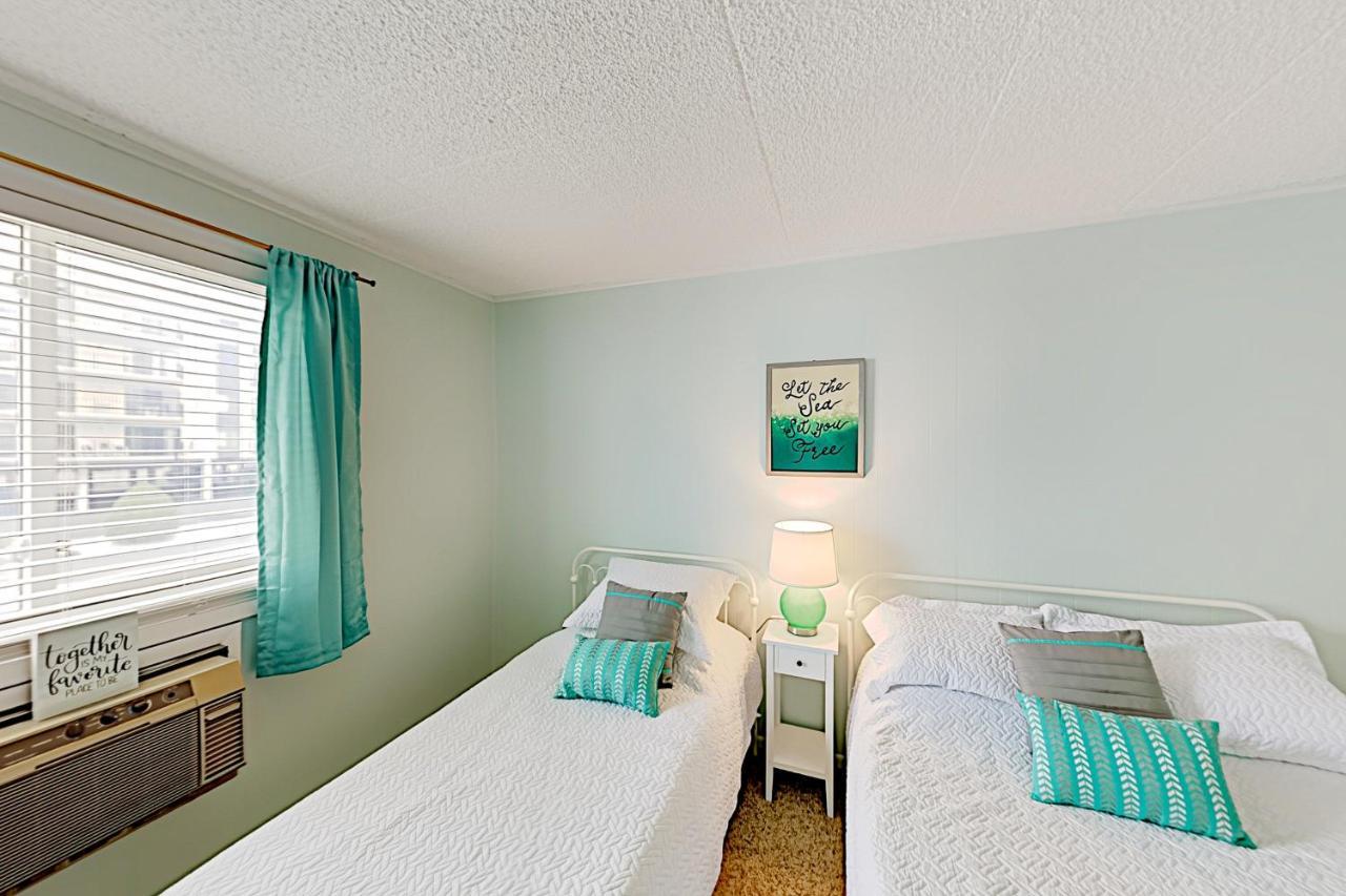 Apartment Colonial Unit 202
