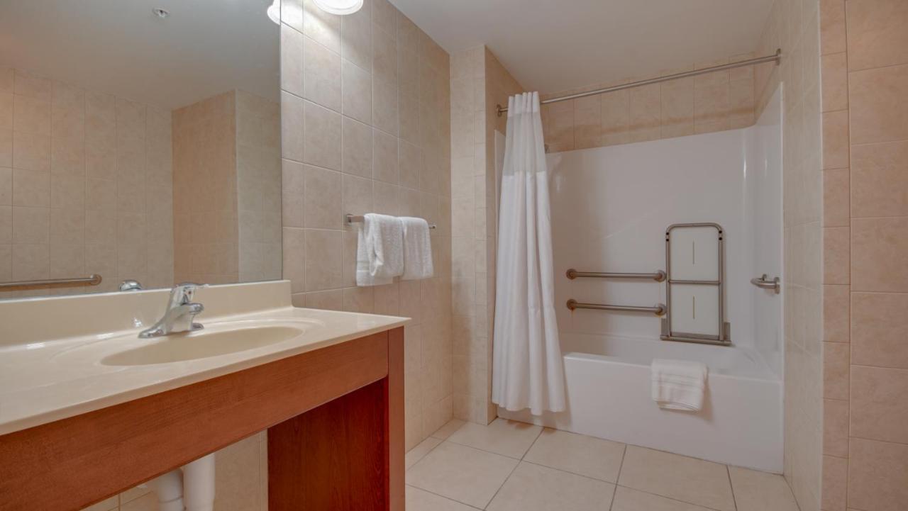 Americana 10th Street Apartment Ocean City
