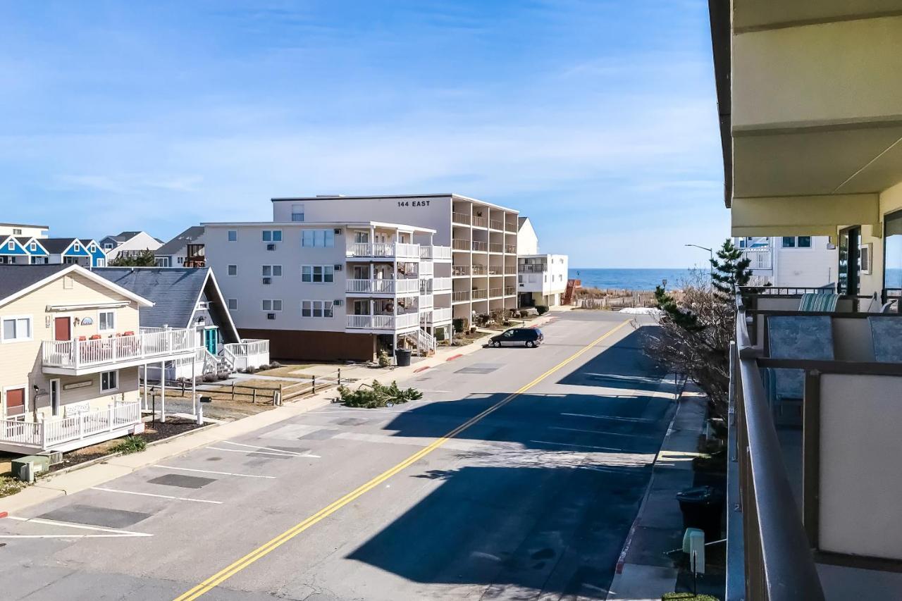15 By The Sea 304 Apartment