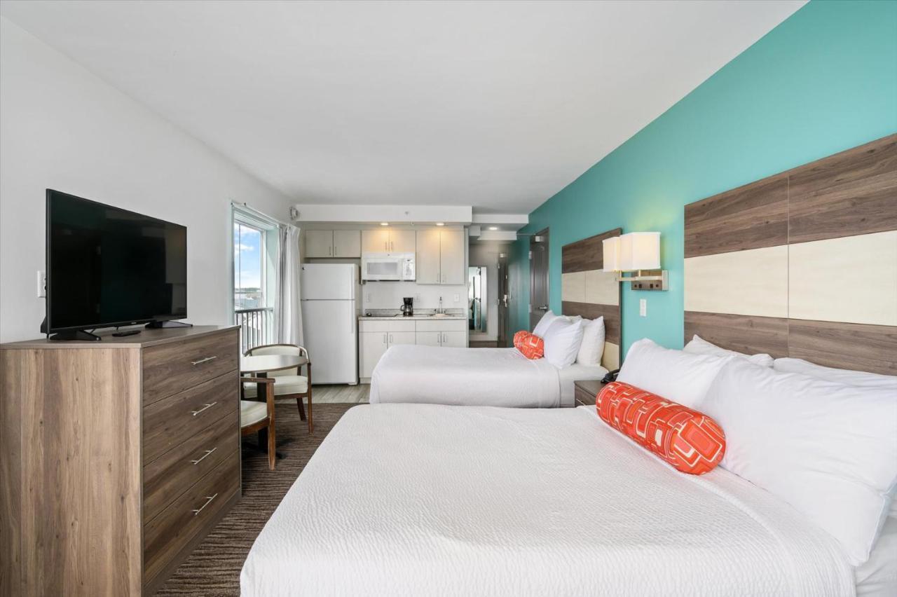 Hotel Monte Carlo Boardwalk / Oceanfront Ocean