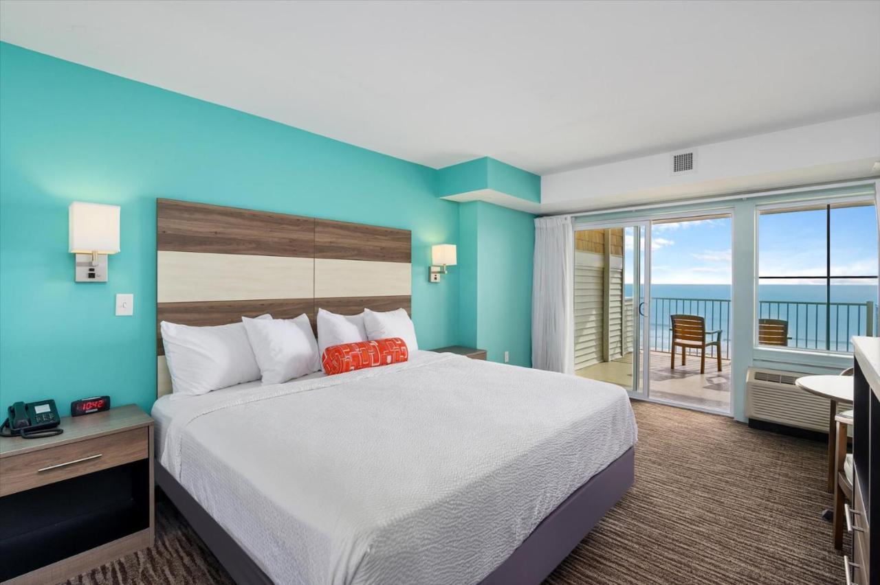 Monte Carlo Boardwalk / Oceanfront Ocean Hotel