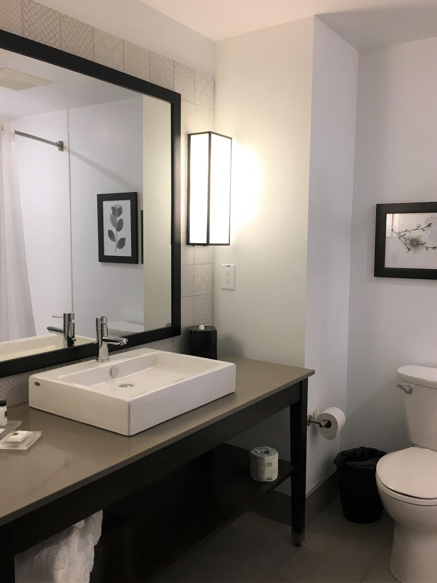 Country & By Radisson Ocean Hotel Ocean City