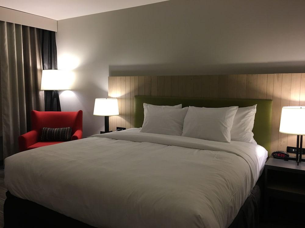 Country & By Radisson Ocean Hotel 4*
