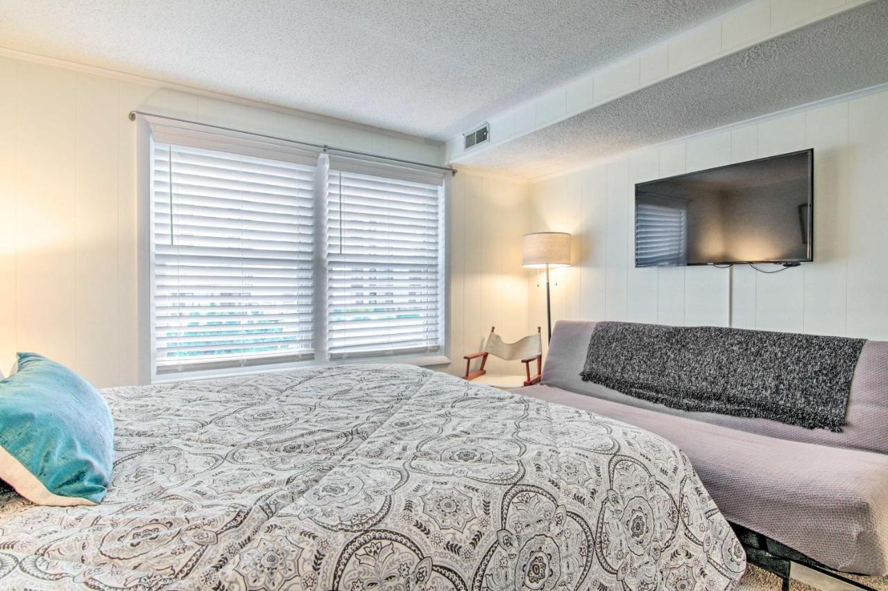 Apartment Bright Ocean About Walk To Maryland Beach!