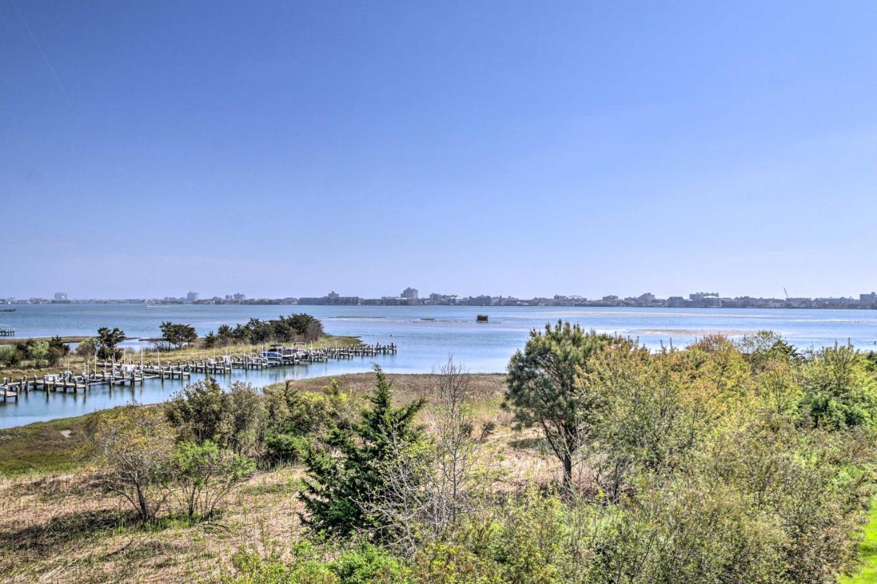 Ocean Boat Slip, Bay View And Pool Access Holiday home