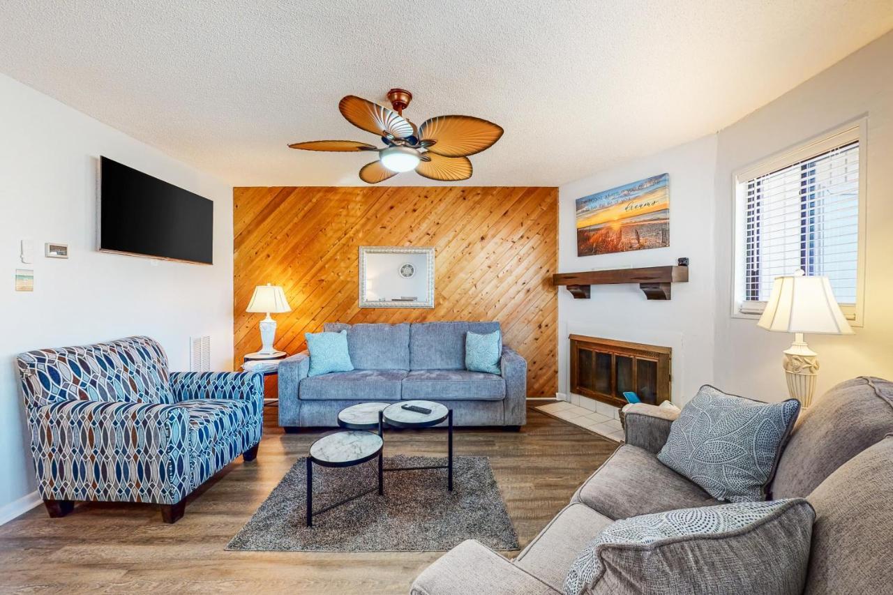 Runaway Bay 76 Holiday home *