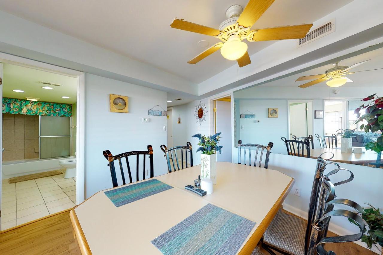 Apartment Fountainhead 1b #73 *
